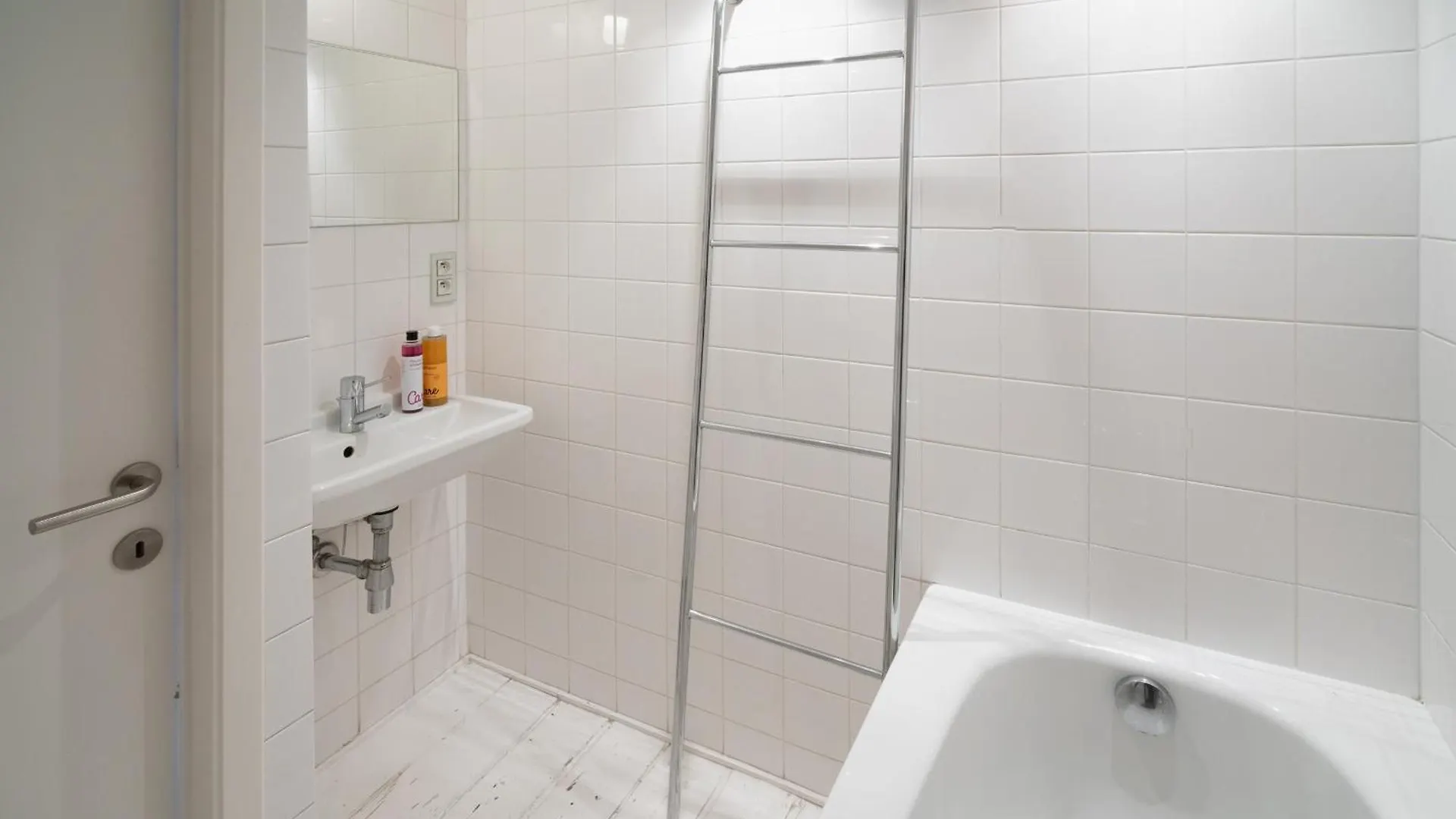 Charming Nationale Street Residence Antwerpen 0*,