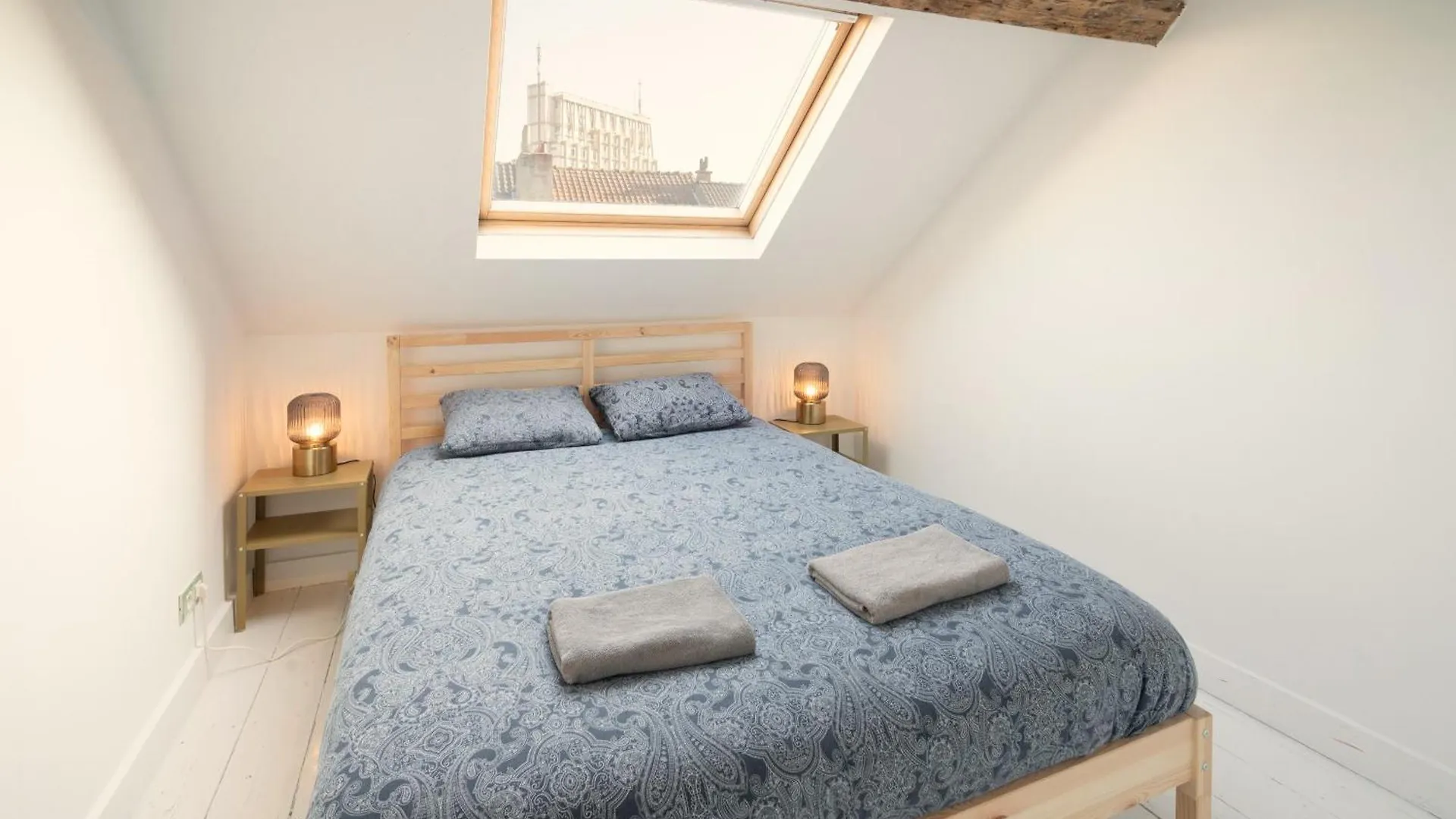 Charming Nationale Street Residence Antwerpen Apartment