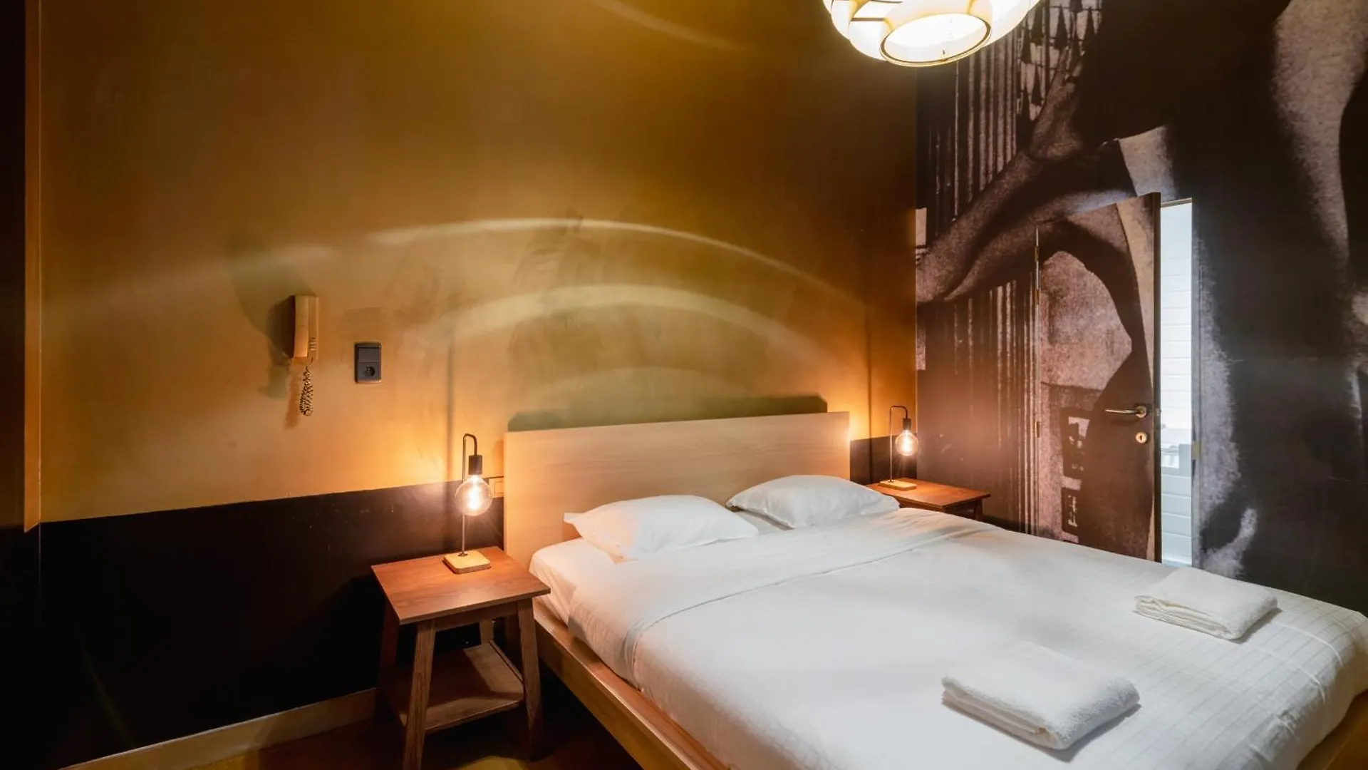 Charming Nationale Street Residence Antwerpen
