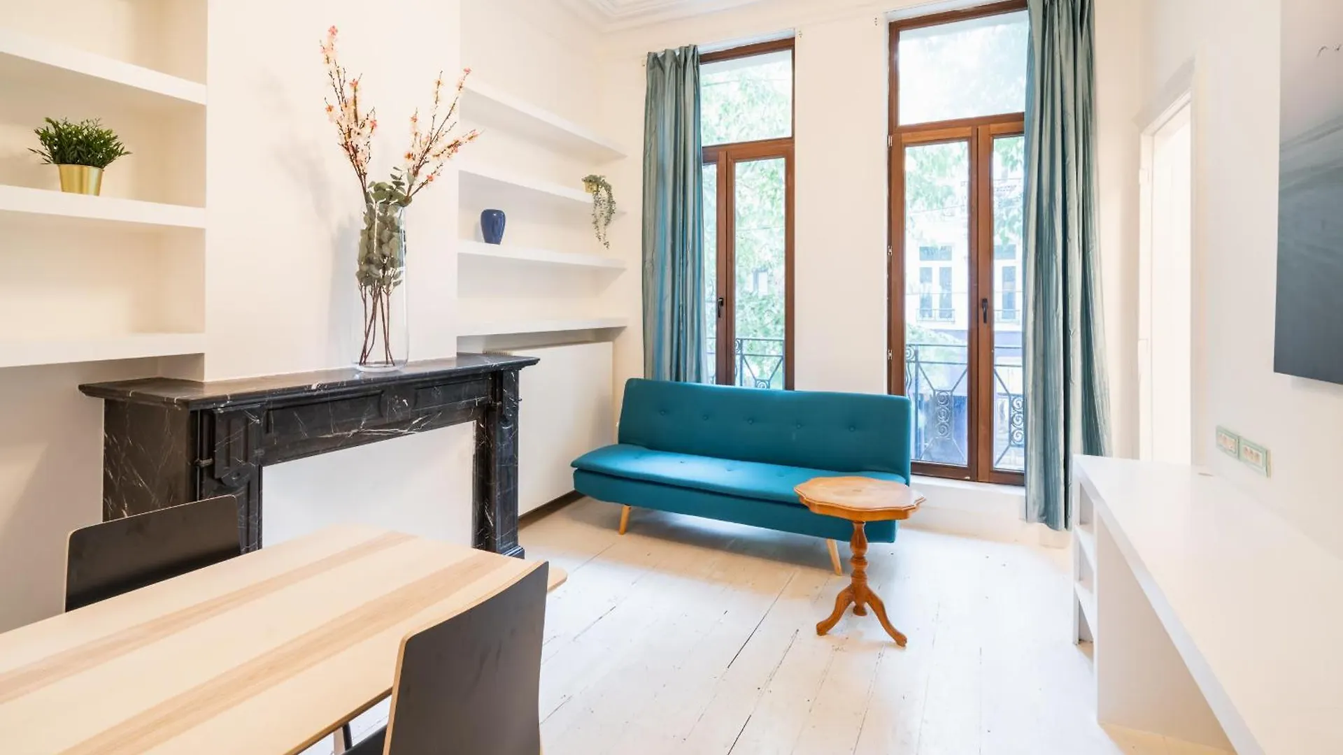 Apartment Charming Nationale Street Residence Antwerpen