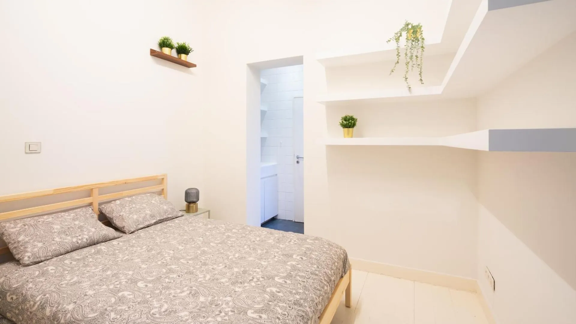 Charming Nationale Street Residence Antwerpen Apartment