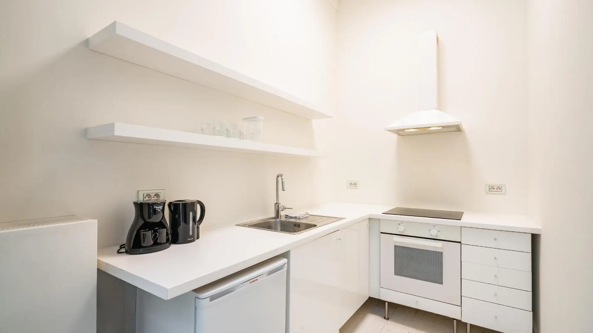Charming Nationale Street Residence Antwerpen
